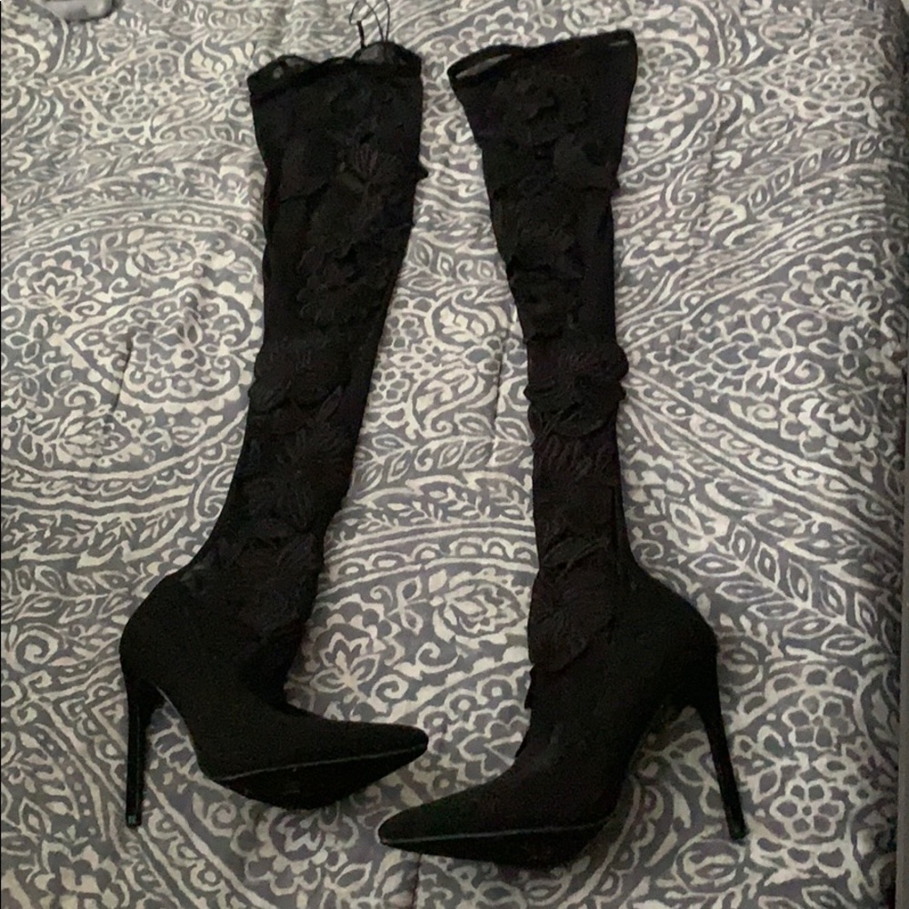 Boots - Picture 3 of 3